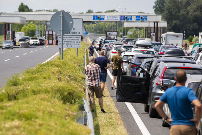 Torlódás az M7-es autópályán a magyar-horvát határátkel?